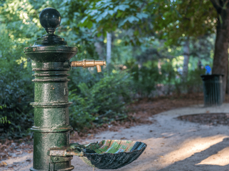 Fontaines et sources d'eau potable en France